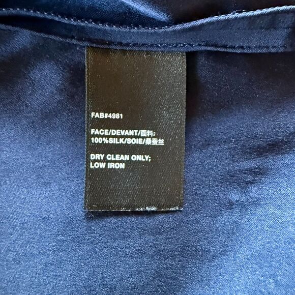 Lafayette 148 100% Silk Collarless Hidden Button Blouse in Royal Navy Size M - Picture 9 of 12